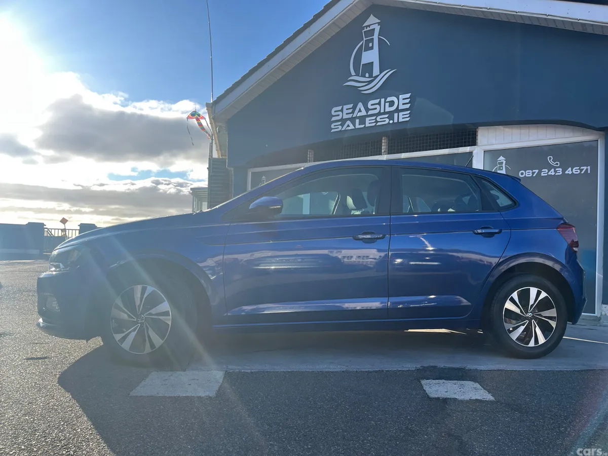 Volkswagen Polo Hatchback, Petrol, 2021, Blue