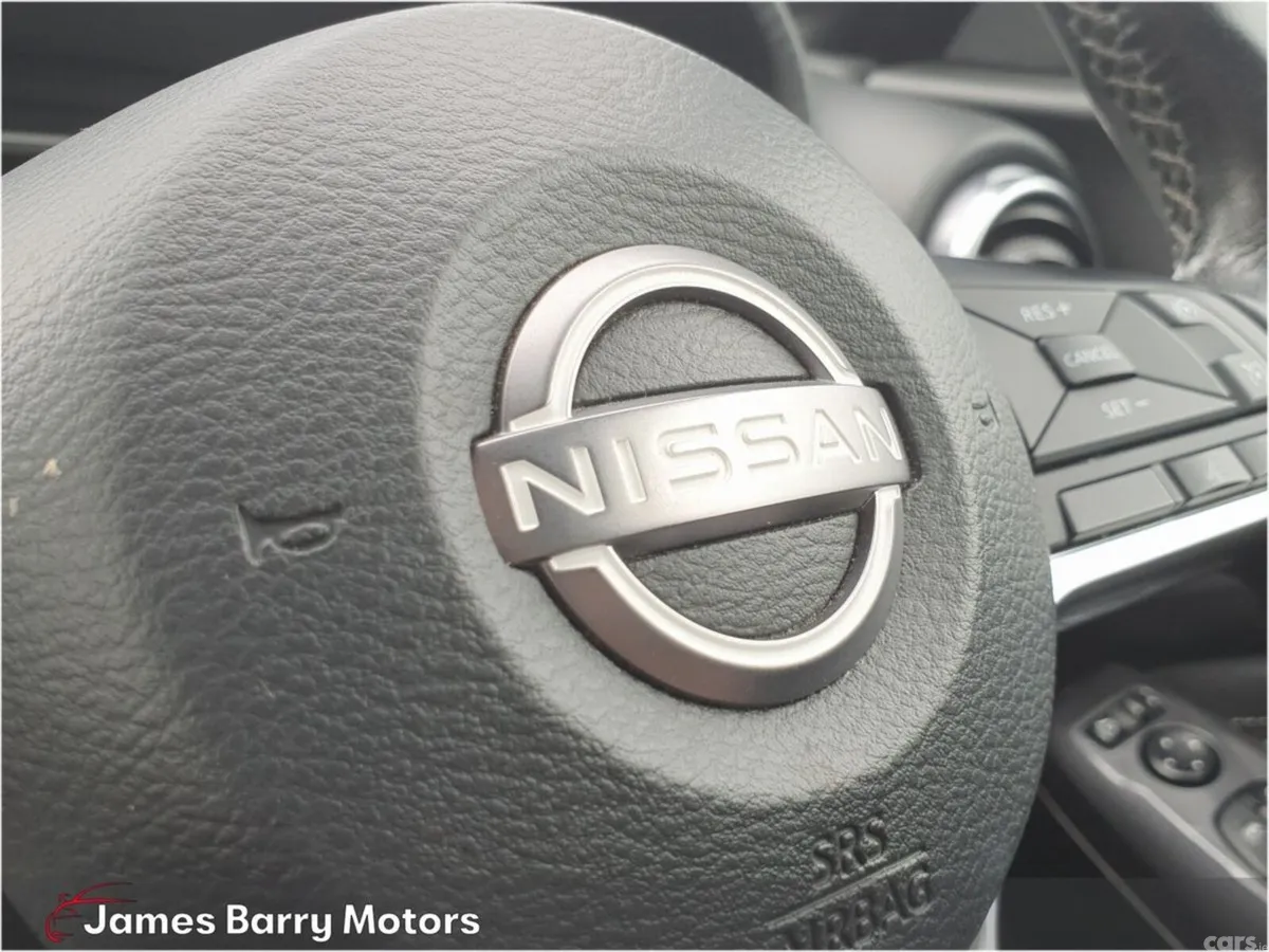 Nissan Juke SUV, Petrol, 2023, Red
