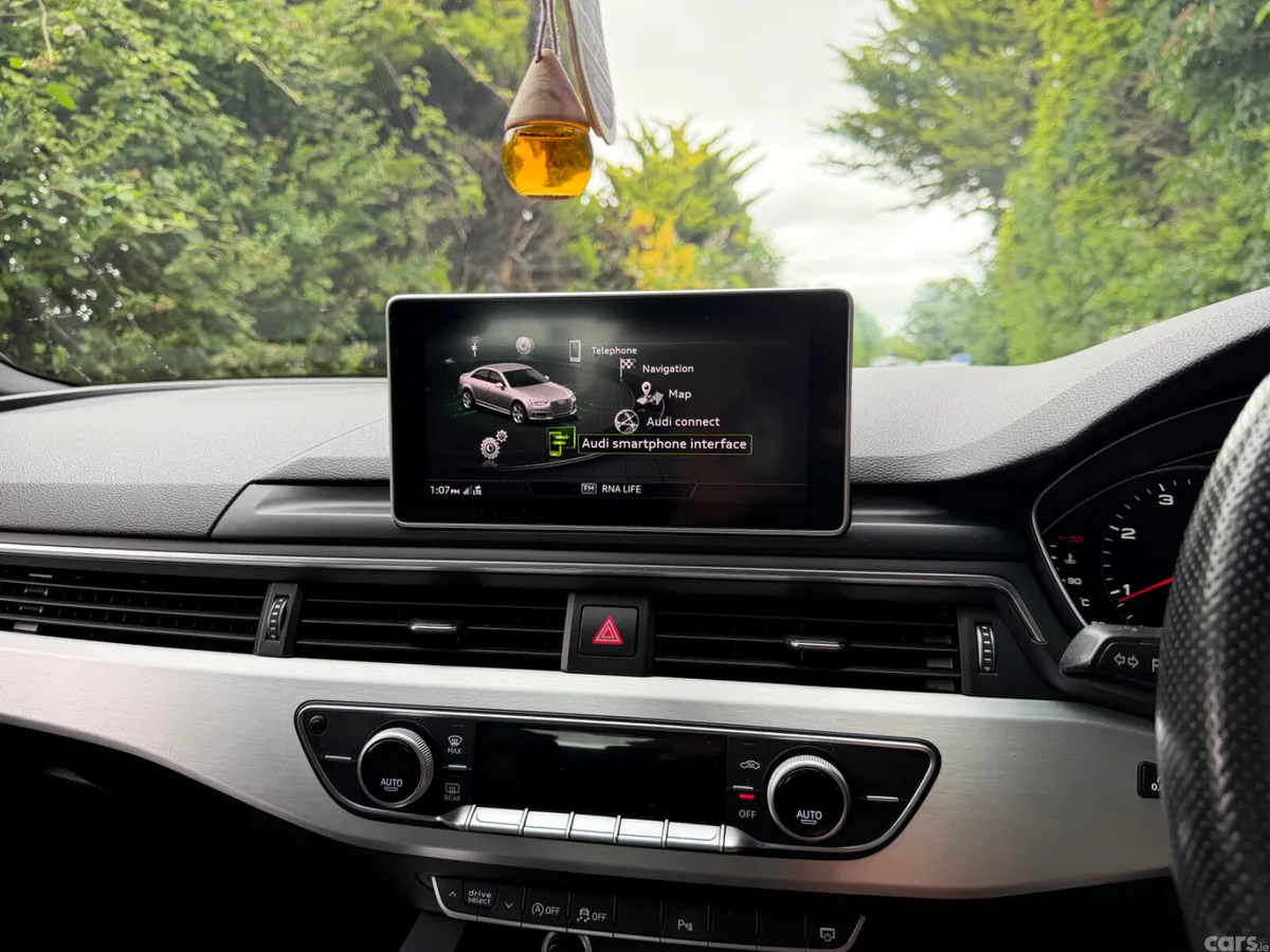 Audi A4 Saloon, Diesel, 2017, Grey