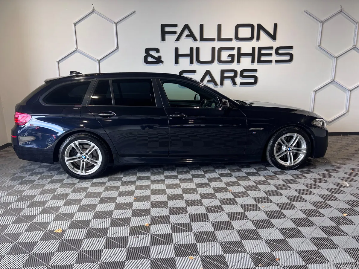 BMW 5-Series Estate, Diesel, 2015, Blue