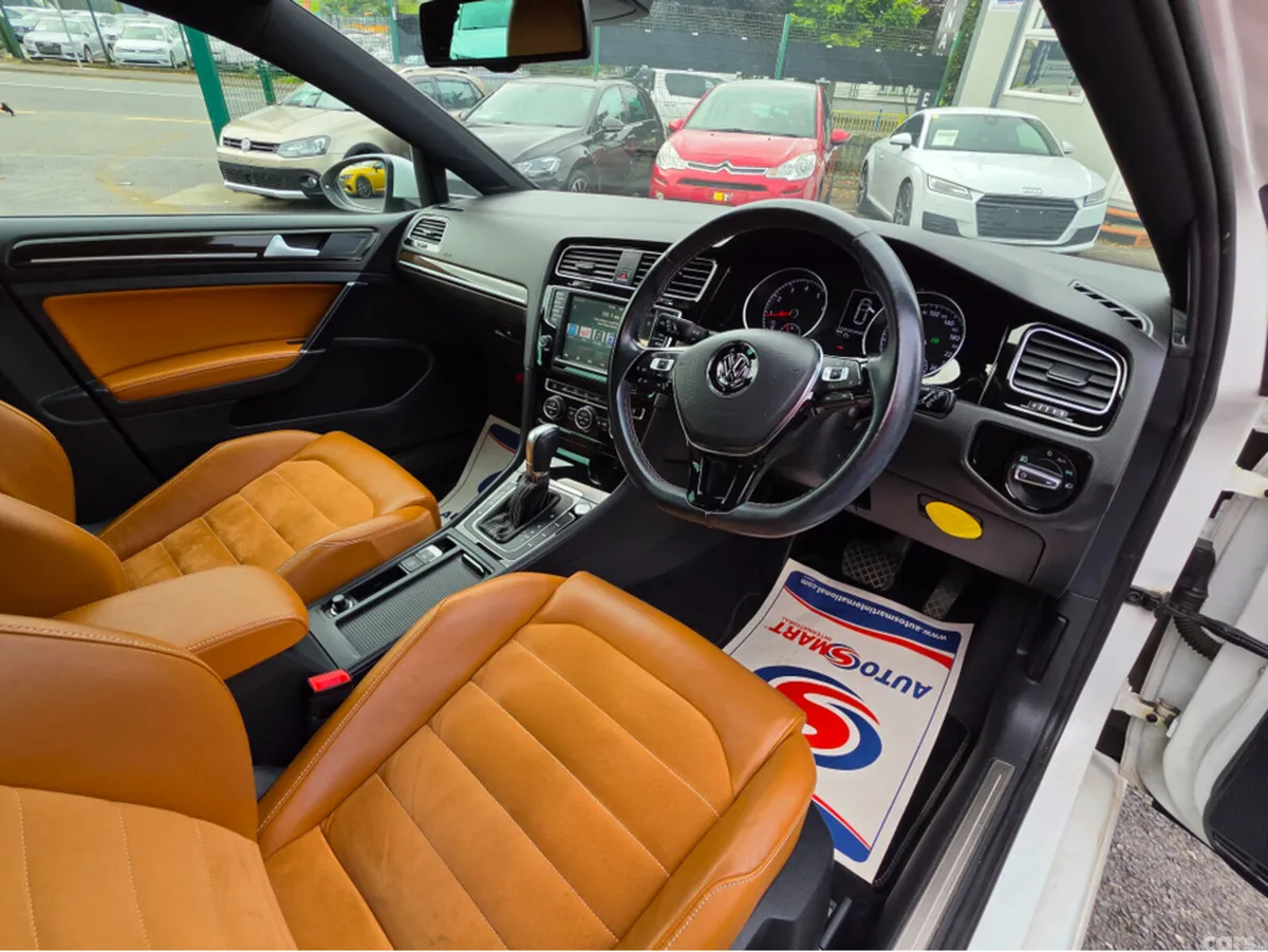 Volkswagen Golf Hatchback, Petrol, 2015, White