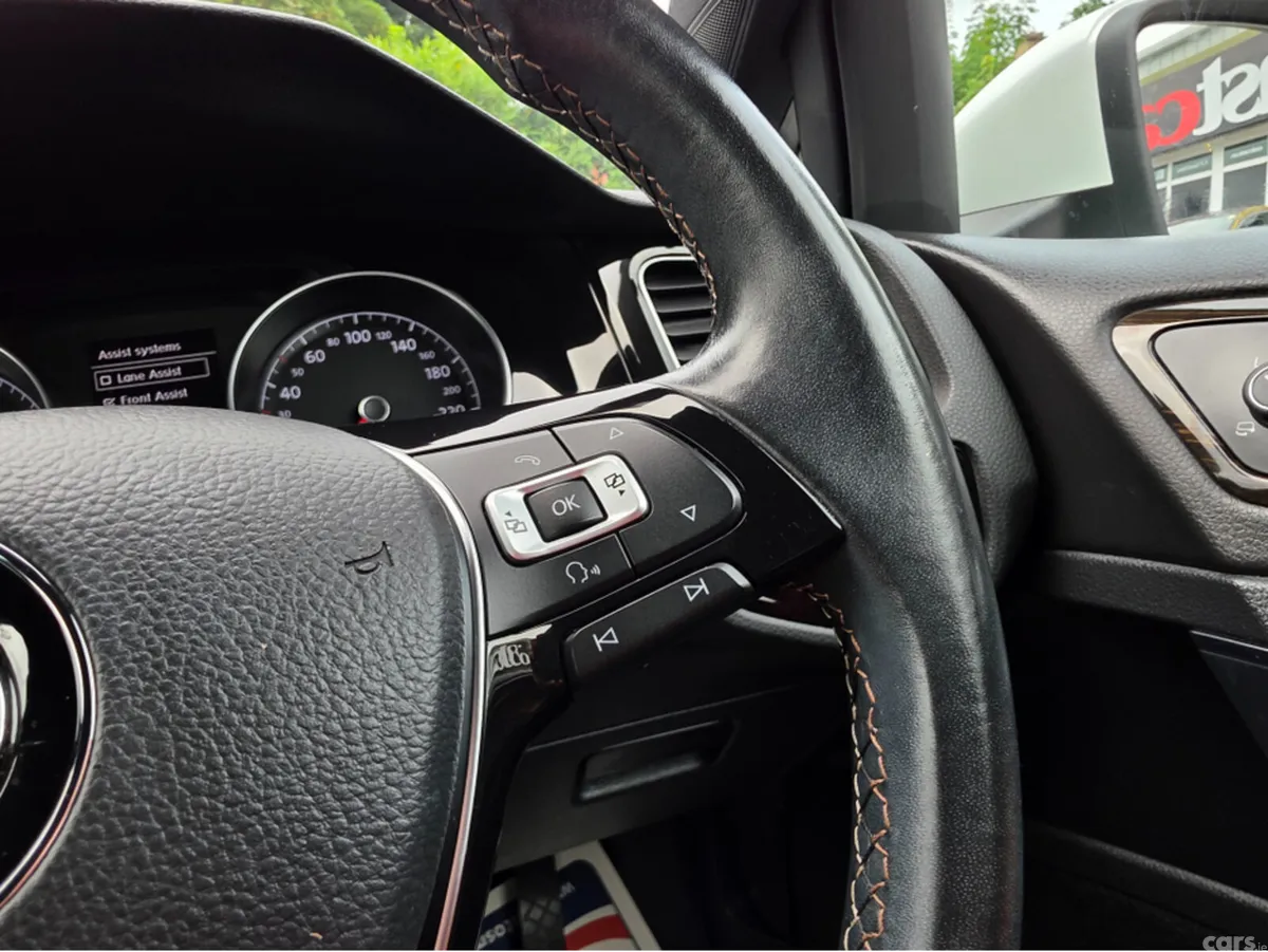 Volkswagen Golf Hatchback, Petrol, 2015, White