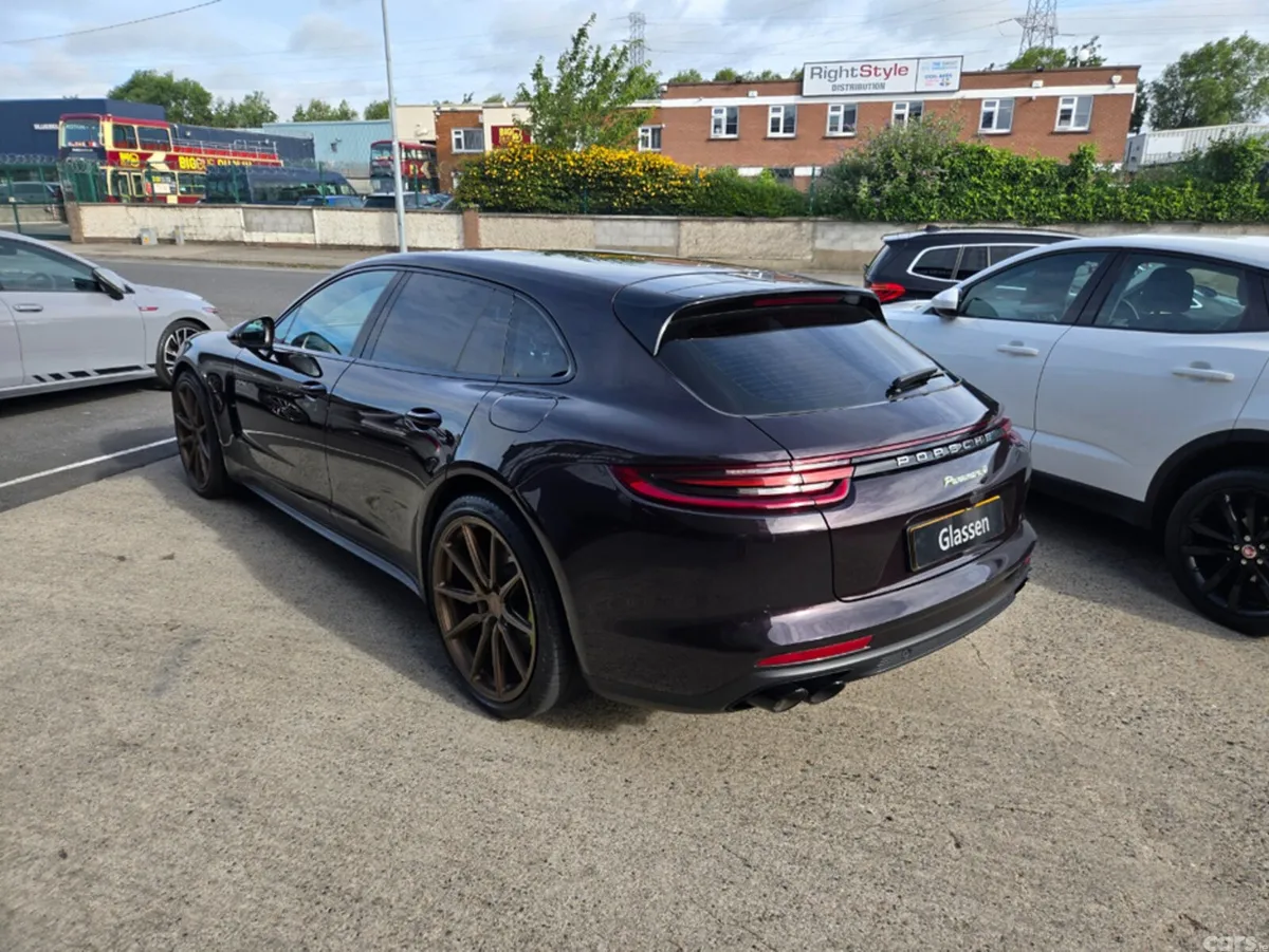 Porsche Panamera Estate, Petrol Plug-in Hybrid, 2020, Purple