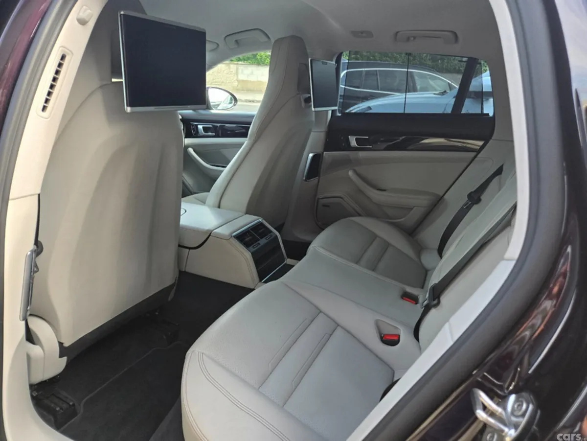 Porsche Panamera Estate, Petrol Plug-in Hybrid, 2020, Purple