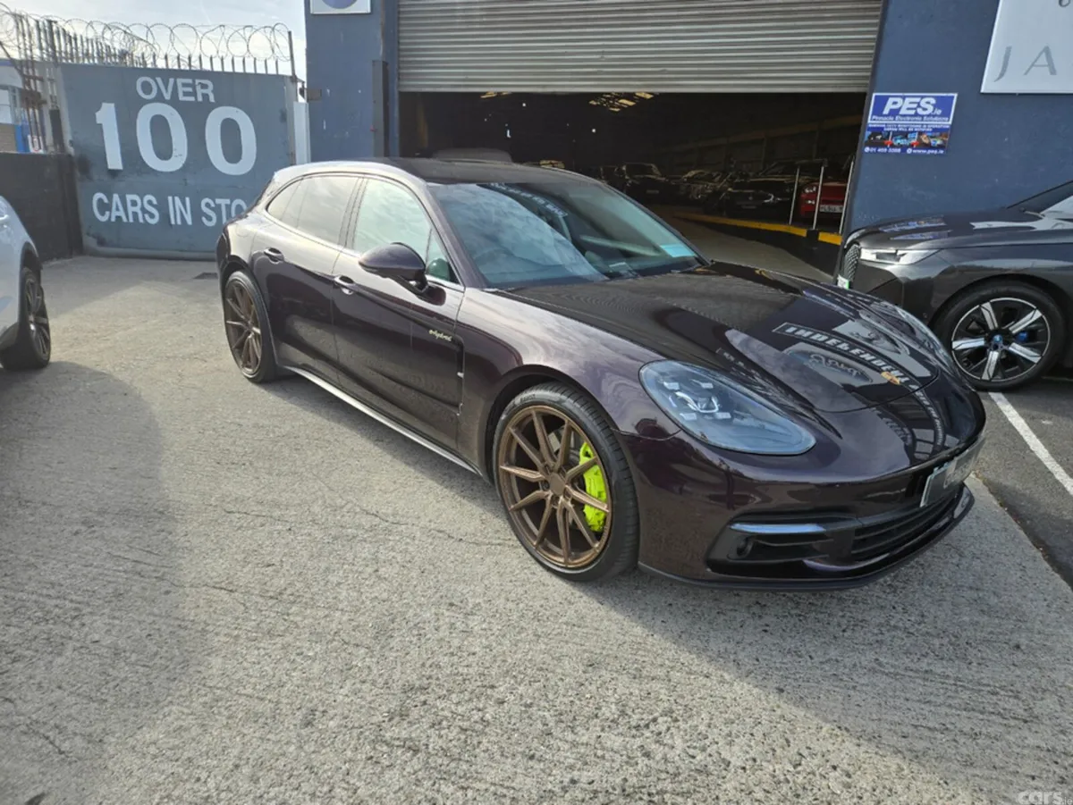 Porsche Panamera Estate, Petrol Plug-in Hybrid, 2020, Purple