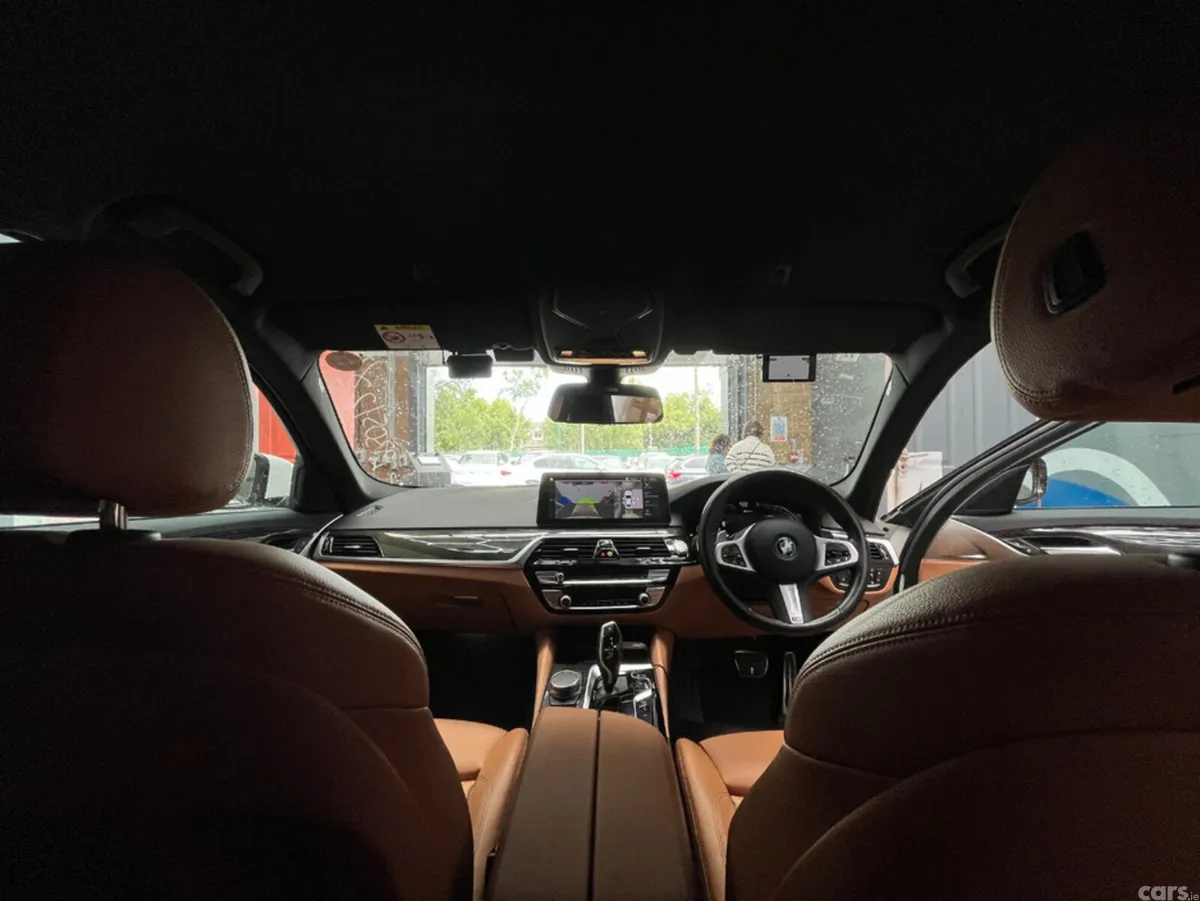 BMW 5-Series Saloon, Petrol Plug-in Hybrid, 2022, White
