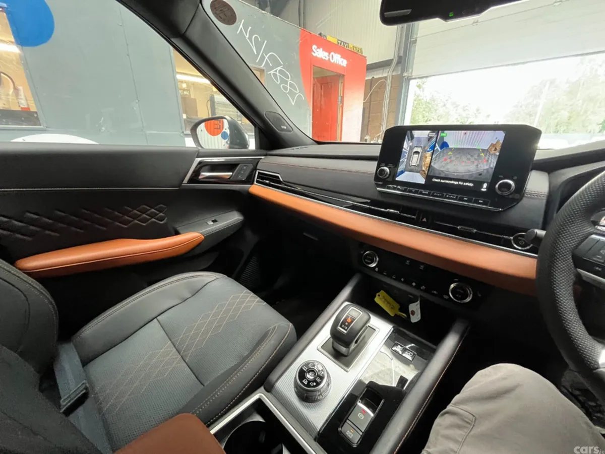 Mitsubishi Outlander SUV, Petrol Plug-in Hybrid, 2024, Grey