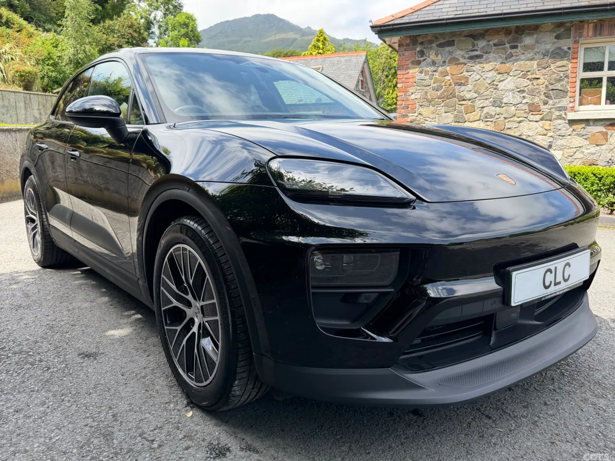 Porsche Macan SUV, Electric, 2025, Black