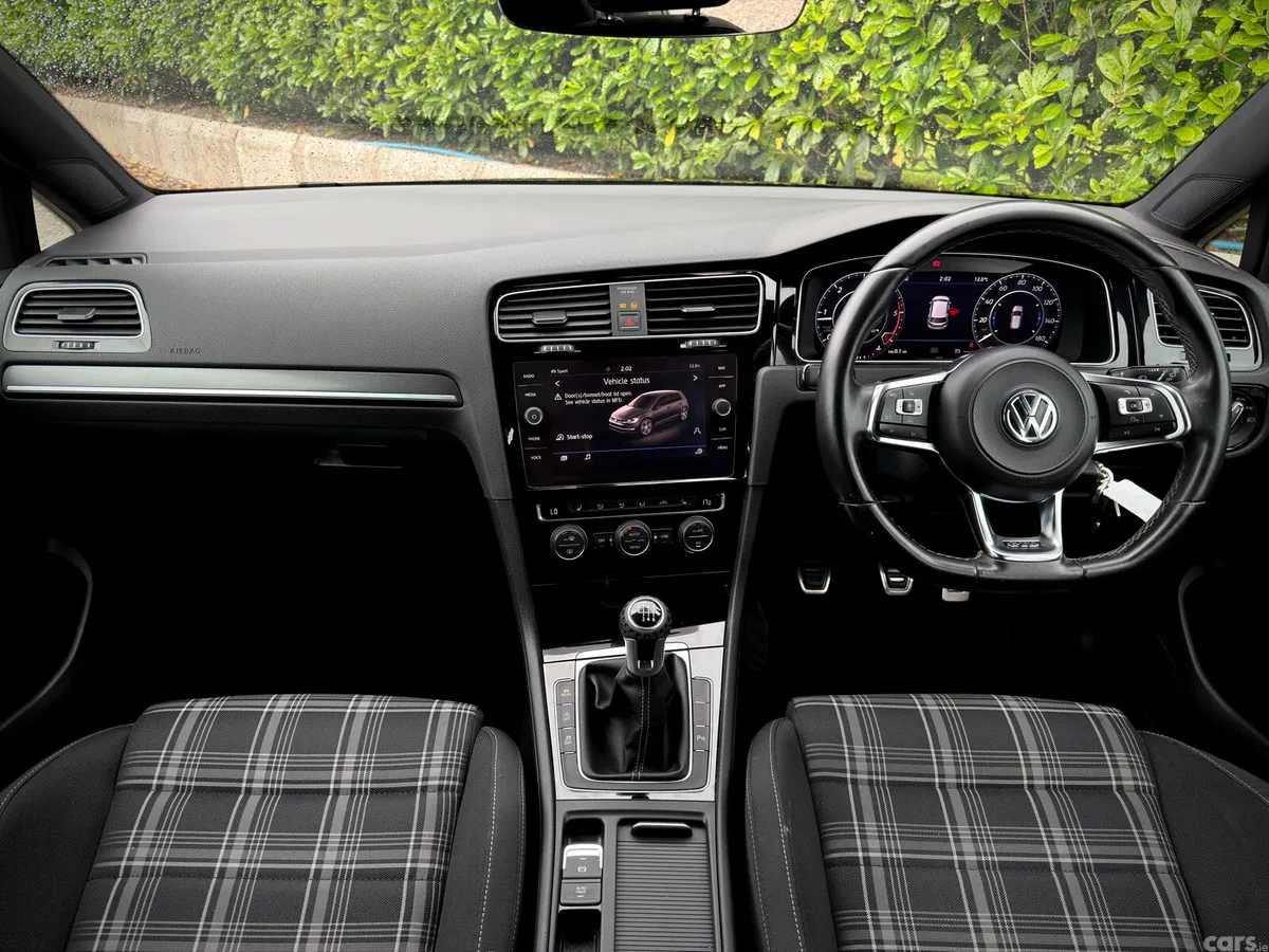 Volkswagen Golf Hatchback, Diesel, 2017, Grey