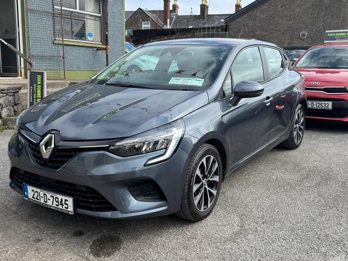 Renault Clio Hatchback, Petrol, 2022, Grey