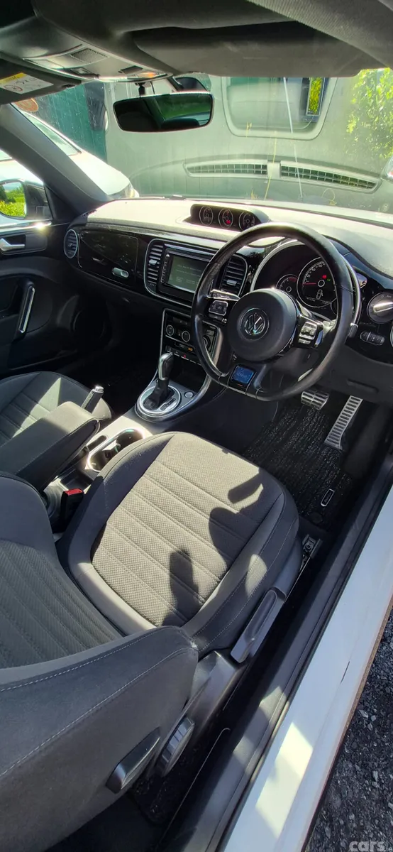 Volkswagen Beetle Coupe, Petrol, 2017, White