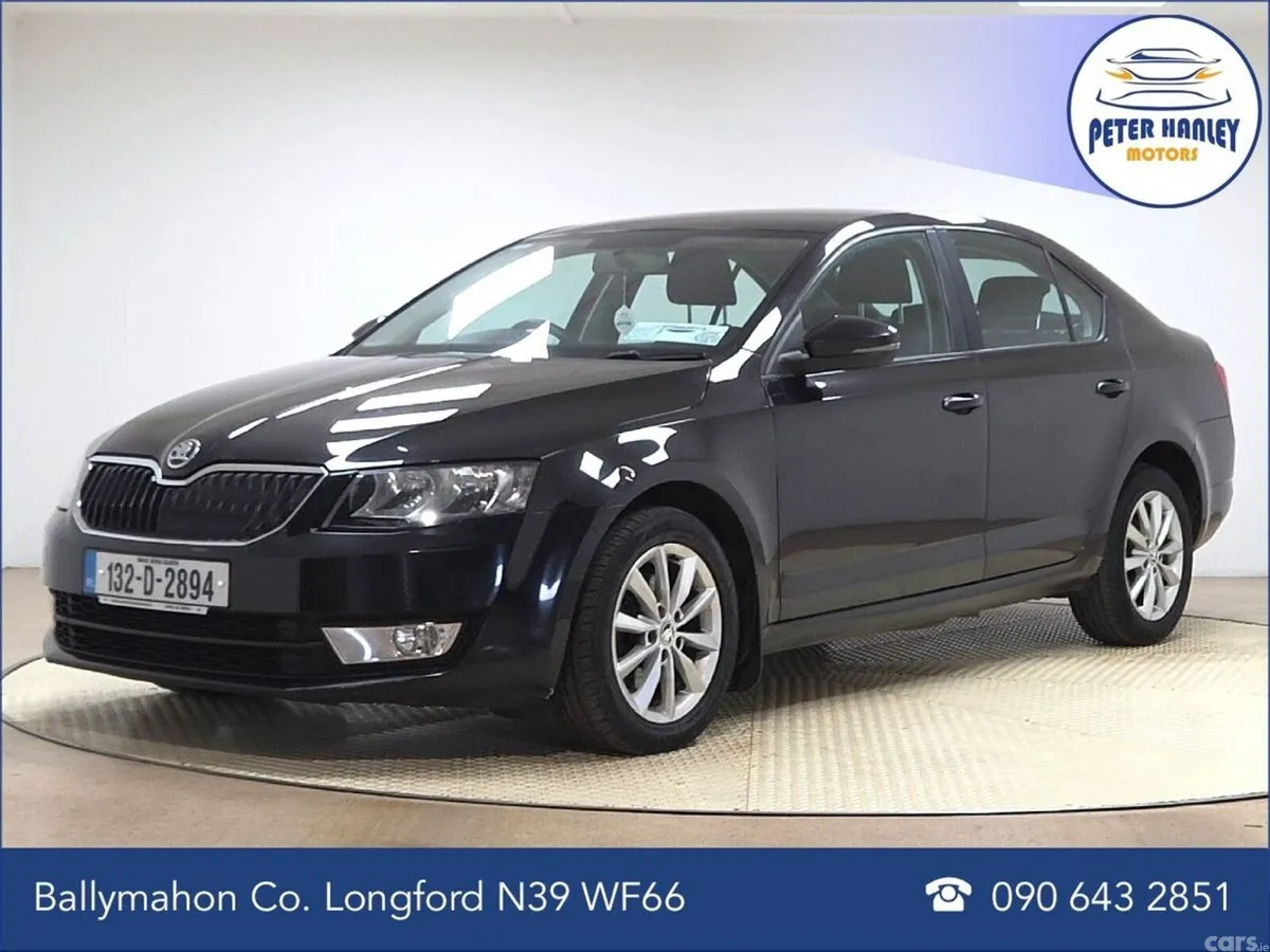 Skoda Octavia Saloon, Diesel, 2013, Black