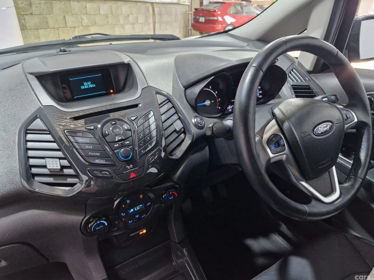 Ford EcoSport SUV, Petrol, 2015, Black