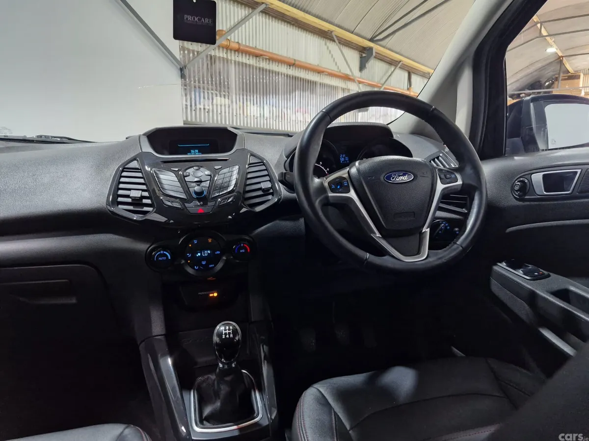 Ford EcoSport SUV, Petrol, 2015, Black