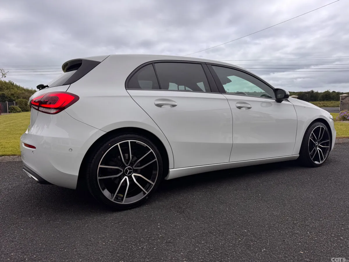Mercedes-Benz A-Class Hatchback, Diesel, 2019, White