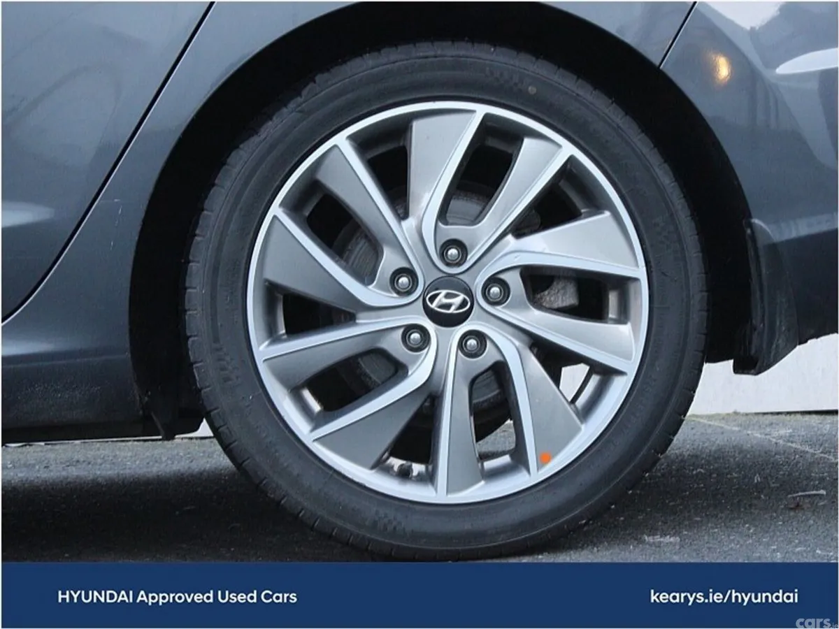Hyundai i30 Hatchback, Petrol, 2019, Grey