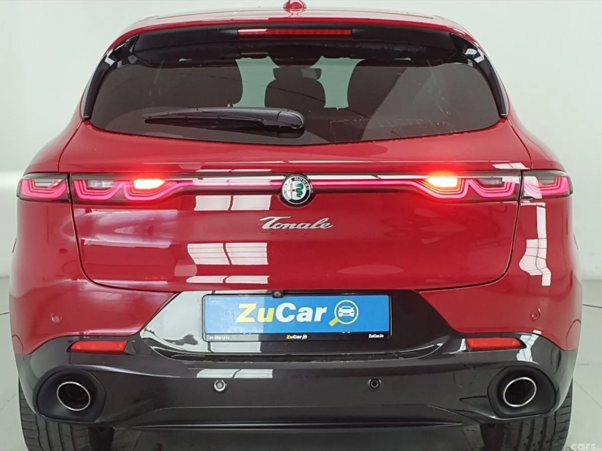 Alfa Romeo Tonale MPV, Petrol Plug-in Hybrid, 2023, Red