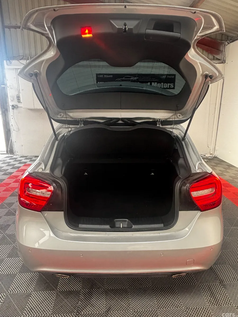 Mercedes-Benz A-Class Hatchback, Petrol, 2015, Silver