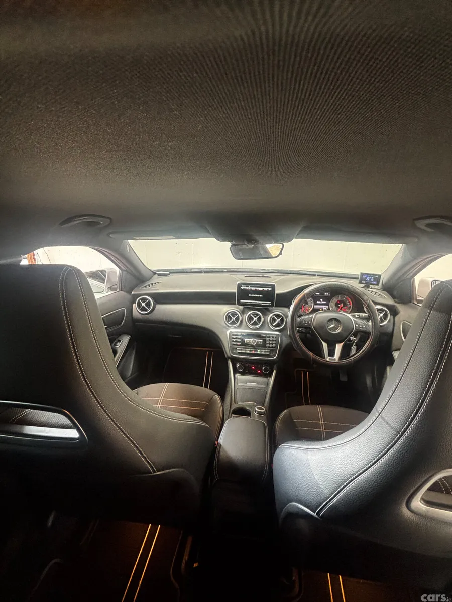 Mercedes-Benz A-Class Hatchback, Petrol, 2015, Silver