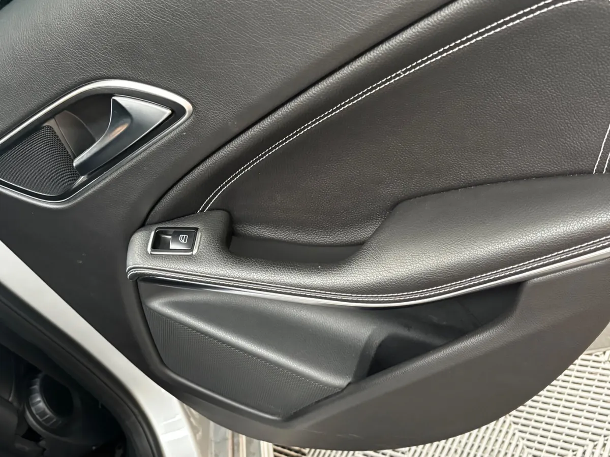 Mercedes-Benz A-Class Hatchback, Petrol, 2015, Silver