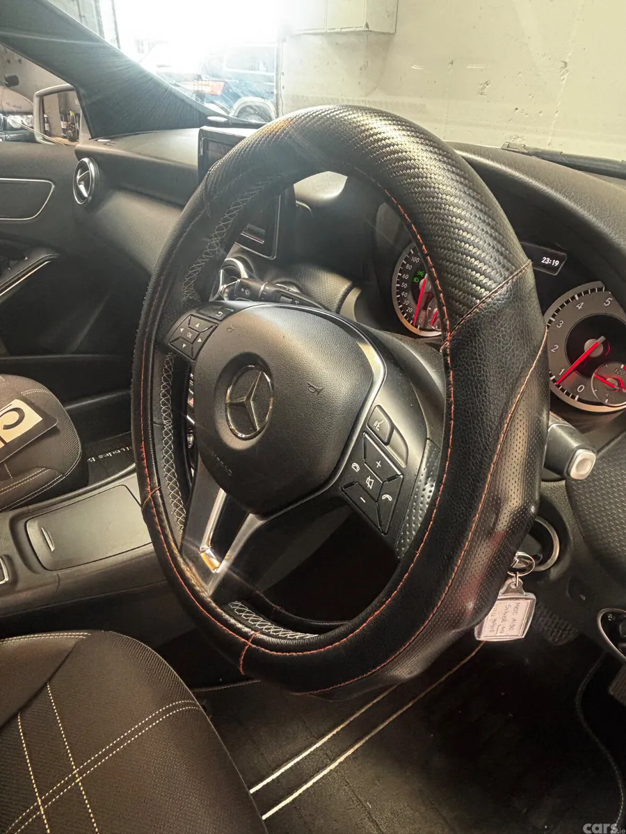 Mercedes-Benz A-Class Hatchback, Petrol, 2015, Silver