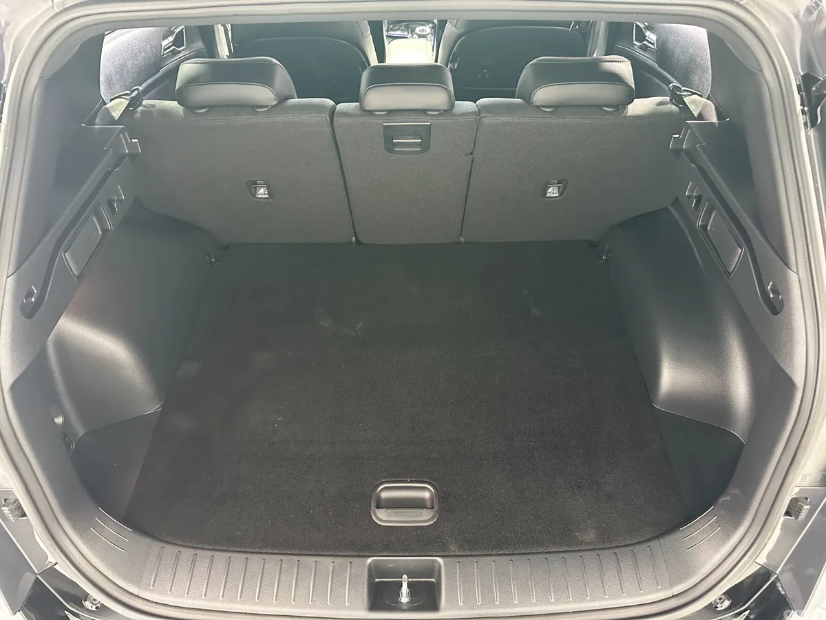 Kia Sportage SUV, Petrol Hybrid, 2025, Grey