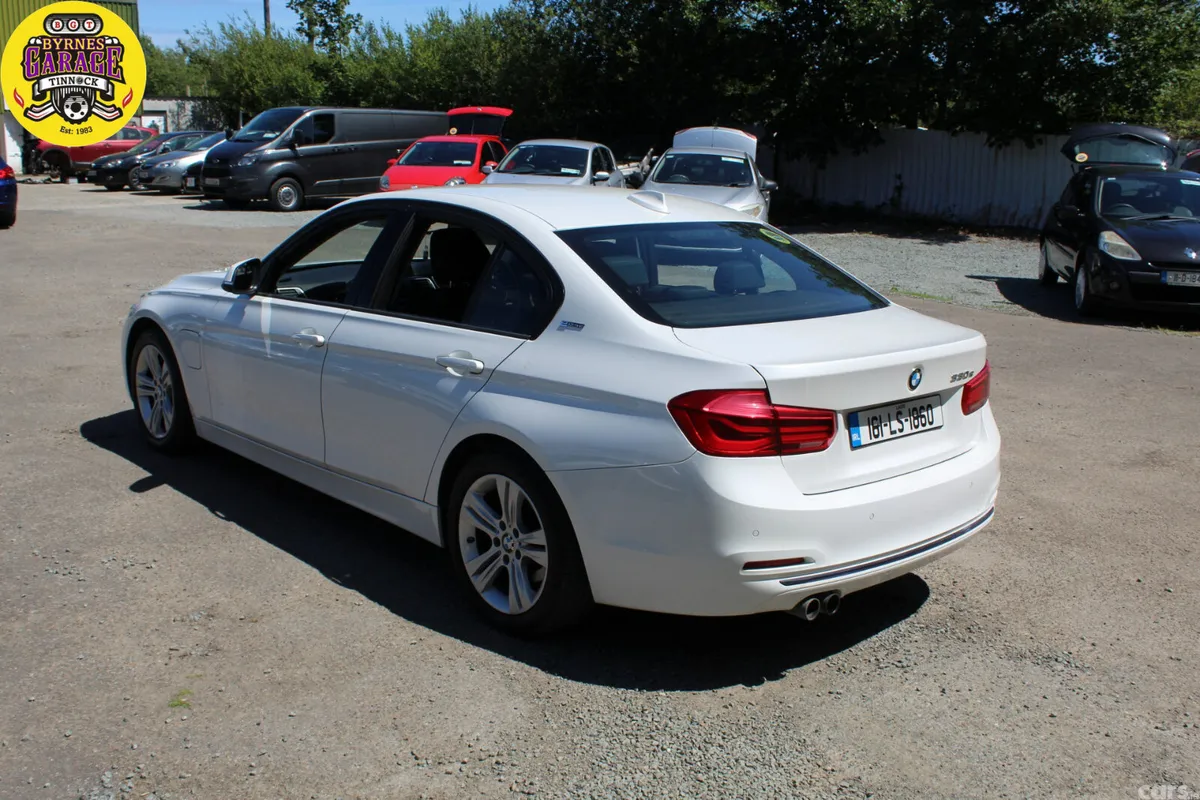BMW 3-Series Saloon, Petrol Plug-in Hybrid, 2016, White