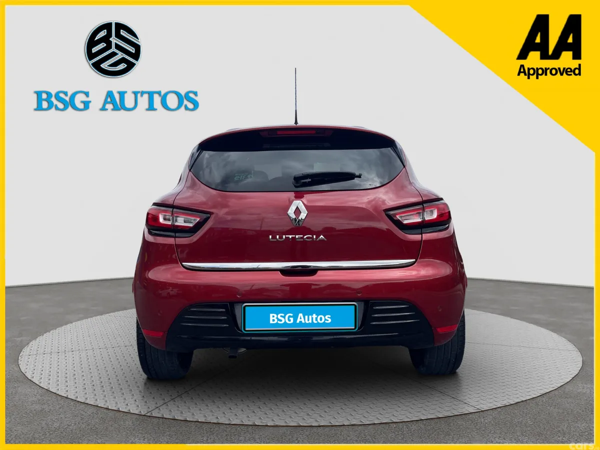 Renault Clio Hatchback, Petrol, 2019, Red