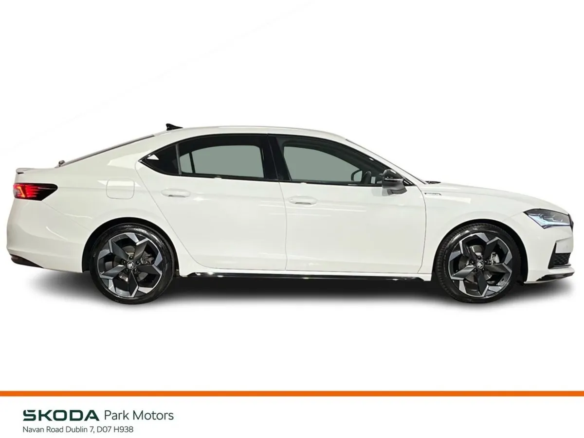Skoda Superb Saloon, Diesel, 2026, White