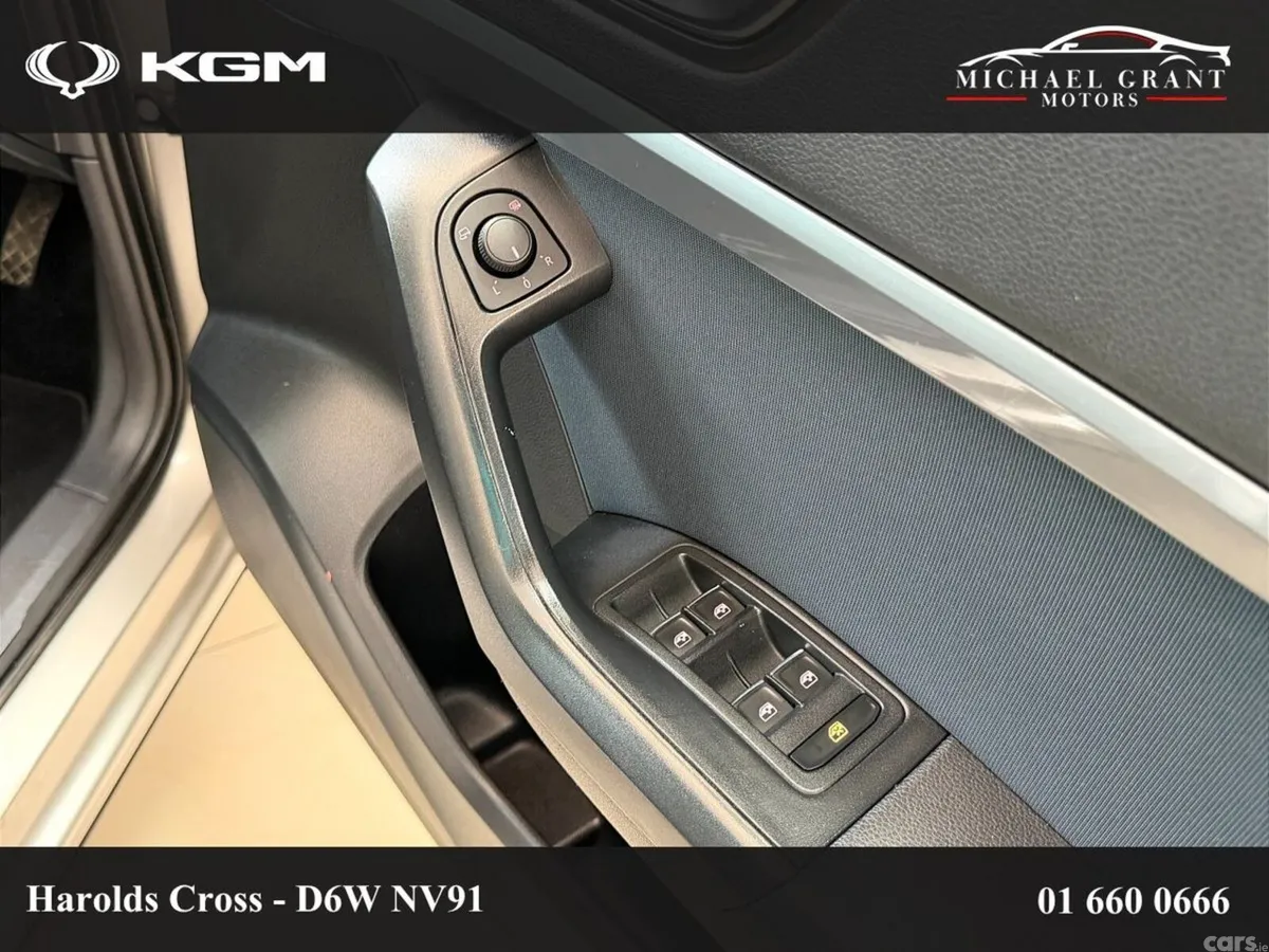 SEAT Ateca SUV, Petrol, 2018, Gold