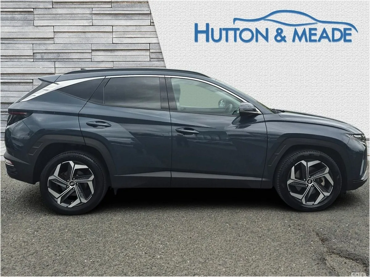 Hyundai Tucson SUV, Petrol Hybrid, 2023, Green