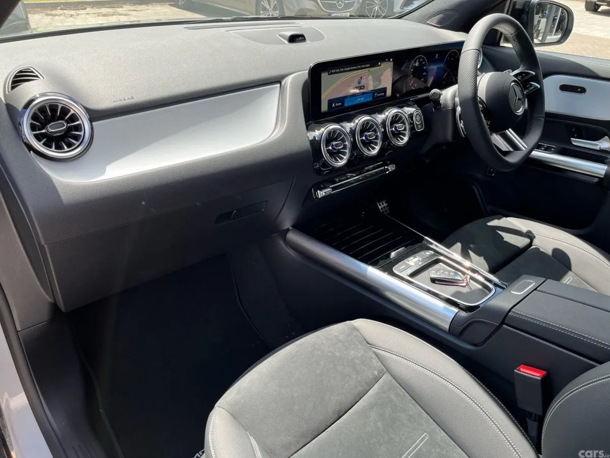 Mercedes-Benz GLA SUV, Diesel, 2026, Grey