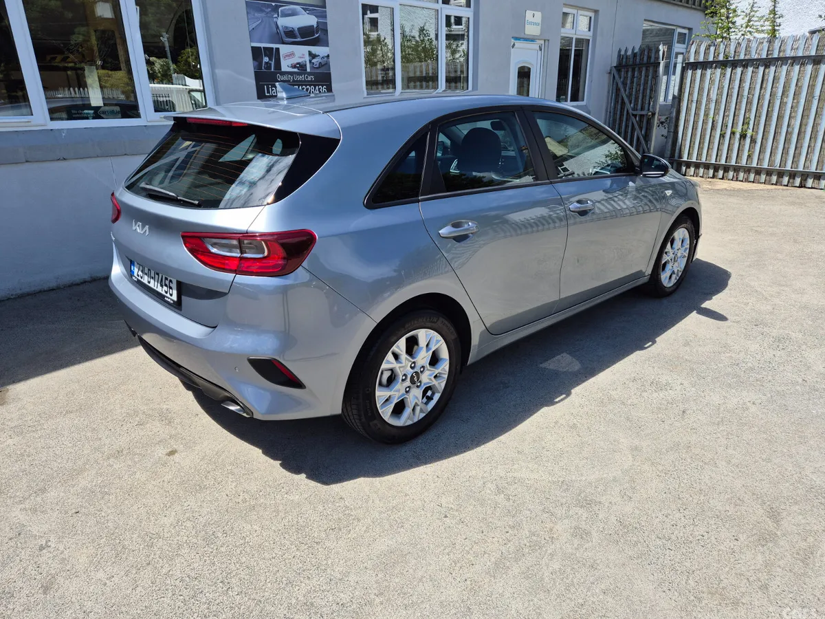 Kia Ceed Hatchback, Diesel Hybrid, 2023, Grey