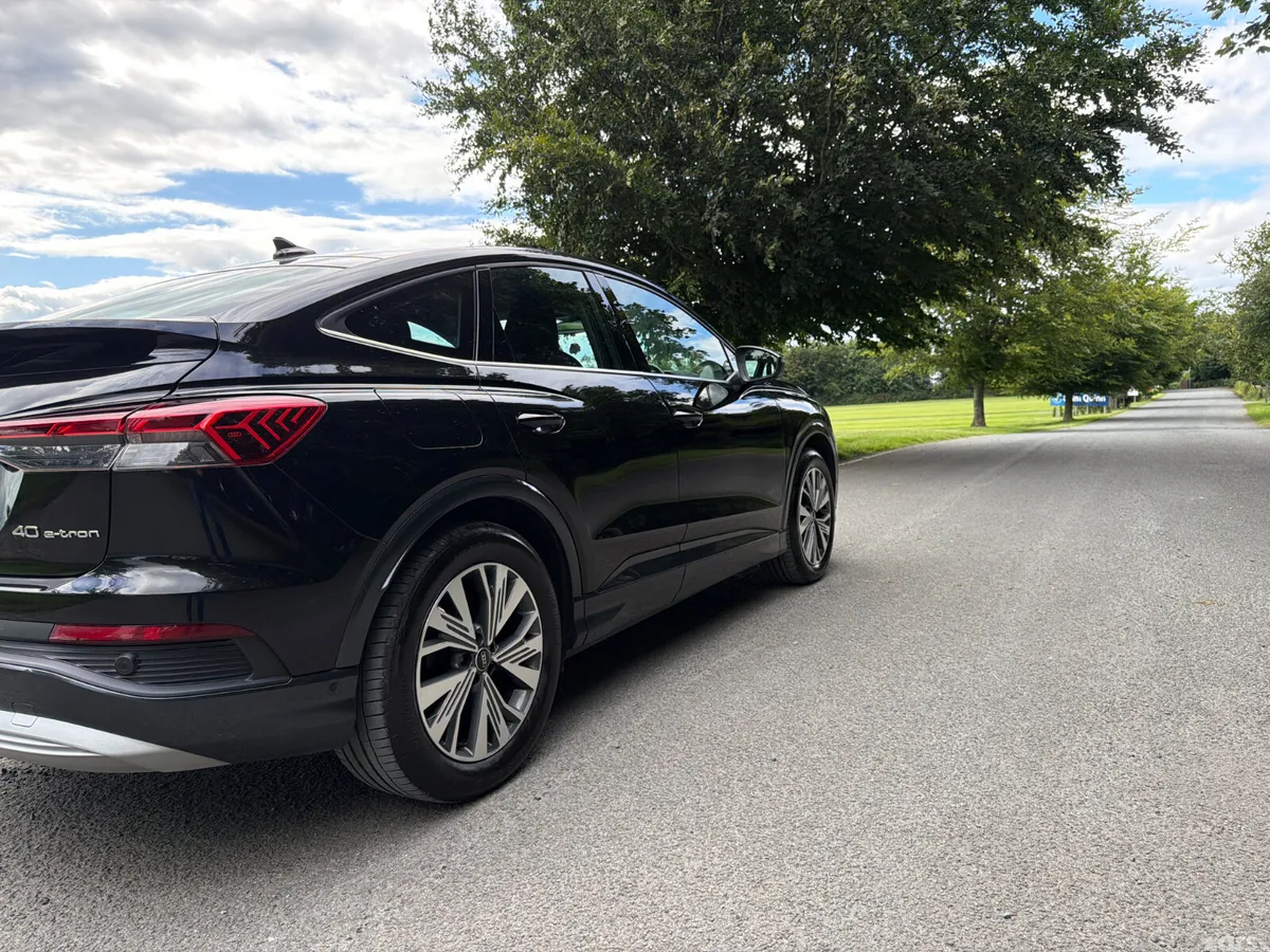 Audi e-tron Hatchback, Electric, 2023, Black
