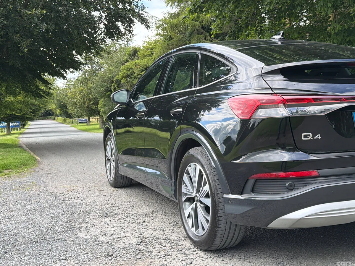 Audi e-tron Hatchback, Electric, 2023, Black
