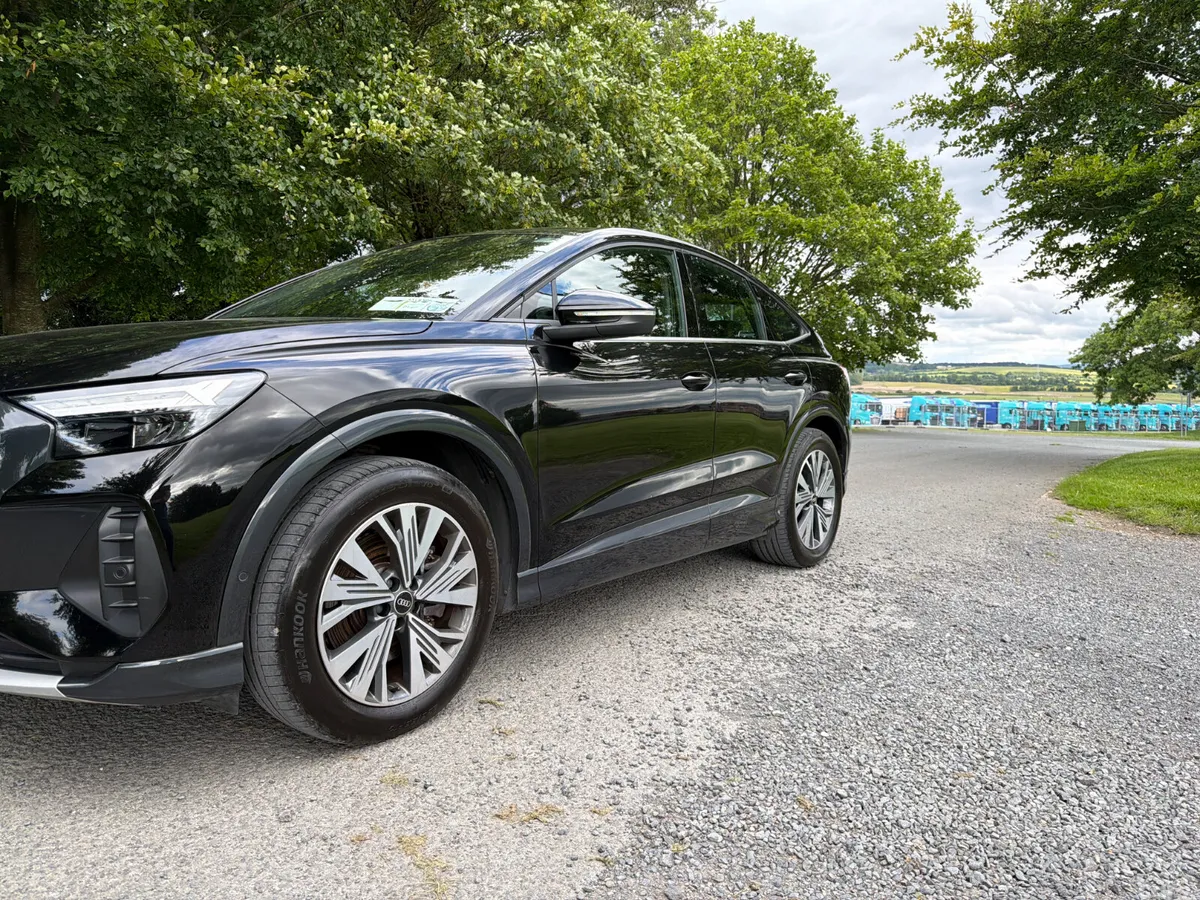 Audi e-tron Hatchback, Electric, 2023, Black