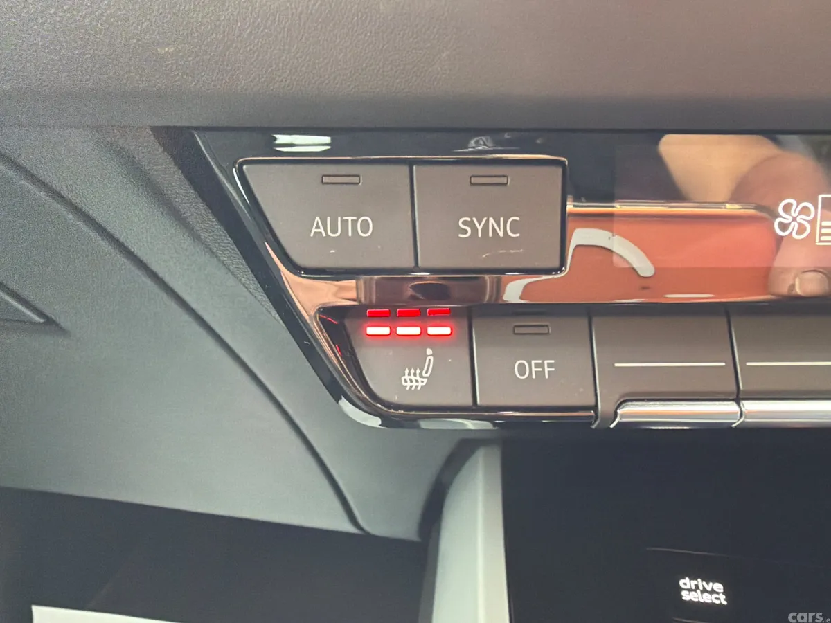 Audi e-tron Hatchback, Electric, 2023, Black
