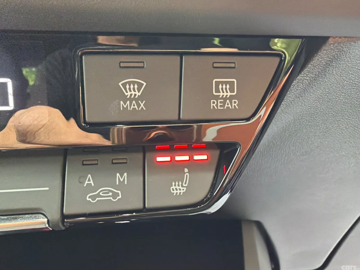 Audi e-tron Hatchback, Electric, 2023, Black