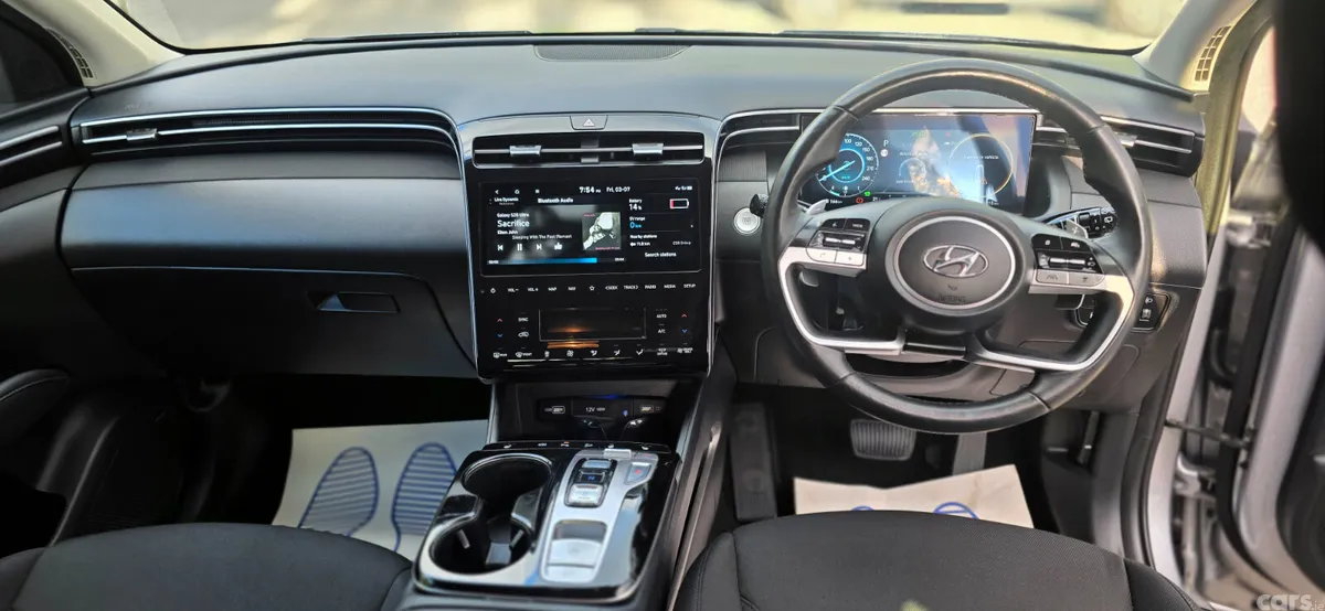 Hyundai Tucson SUV, Petrol Plug-in Hybrid, 2023, Silver