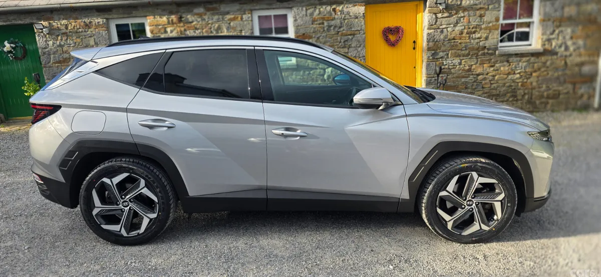 Hyundai Tucson SUV, Petrol Plug-in Hybrid, 2023, Silver
