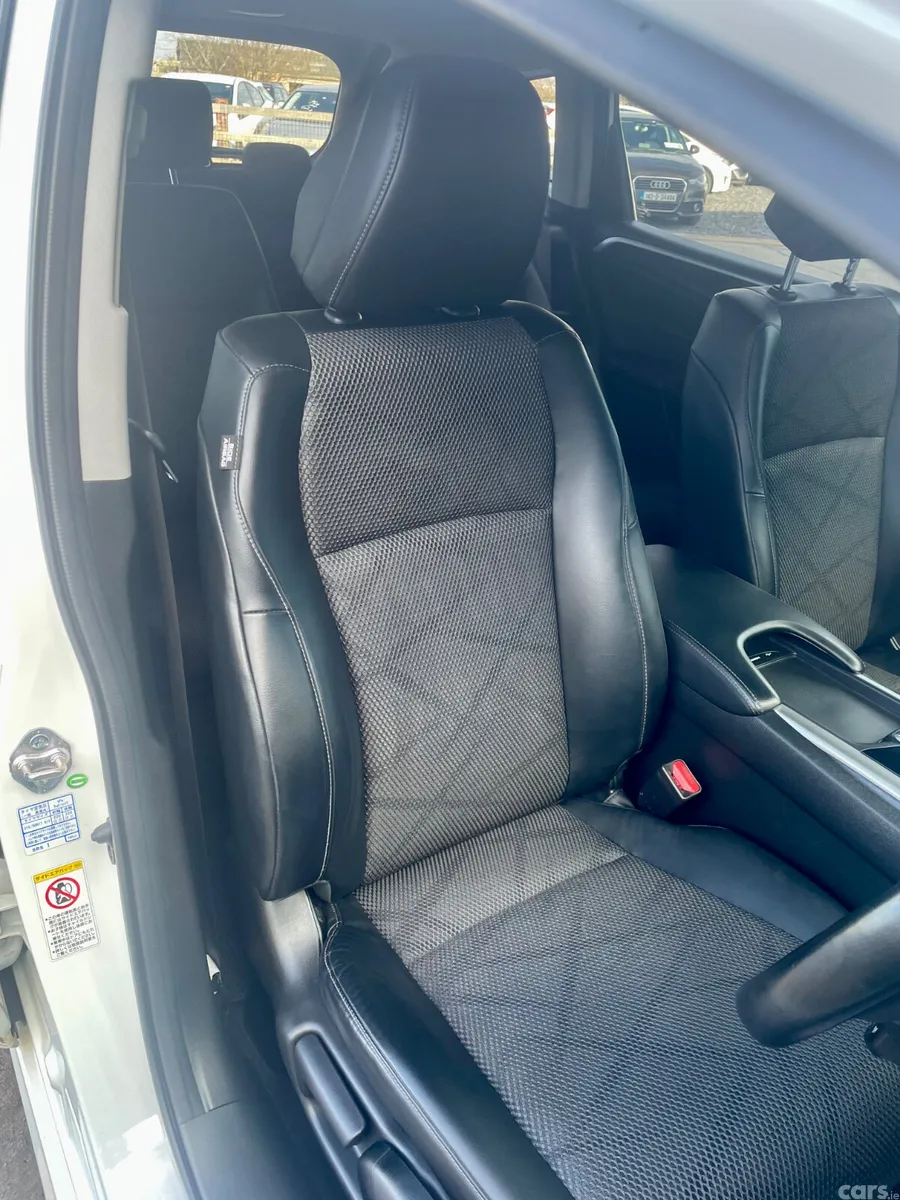 Honda Jade MPV, Petrol Hybrid, 2016, White