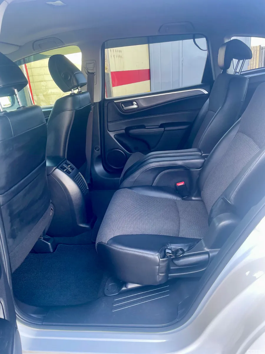 Honda Jade MPV, Petrol Hybrid, 2016, White