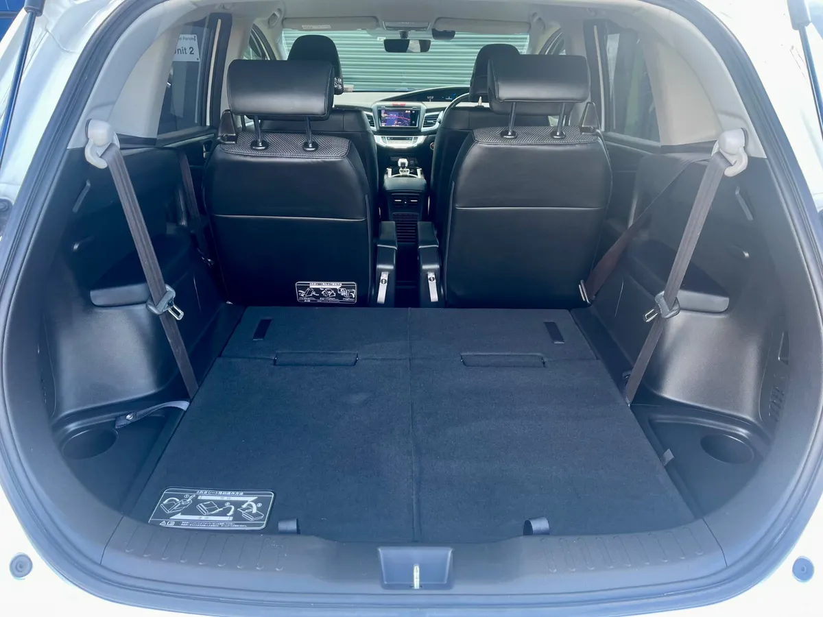 Honda Jade MPV, Petrol Hybrid, 2016, White