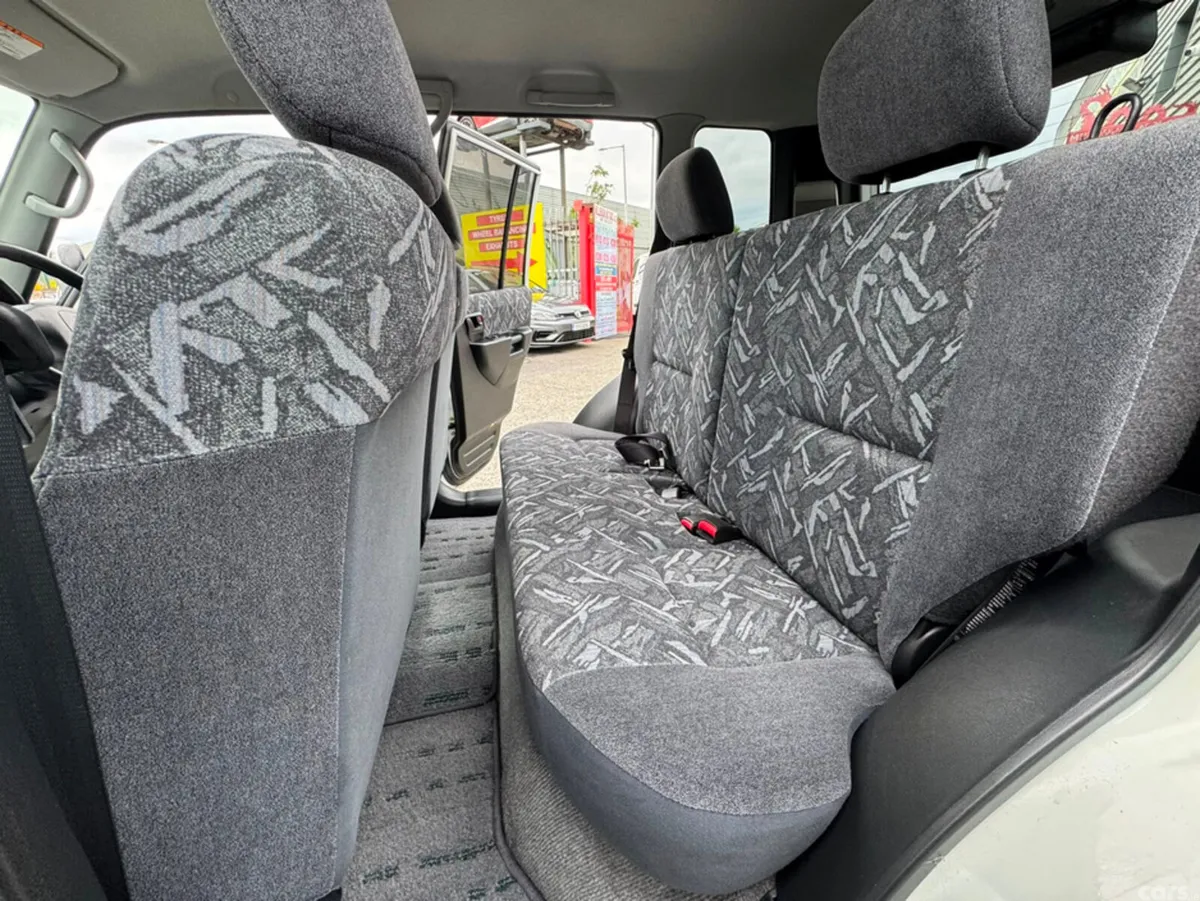 Mitsubishi Other SUV, Petrol, 1998, White