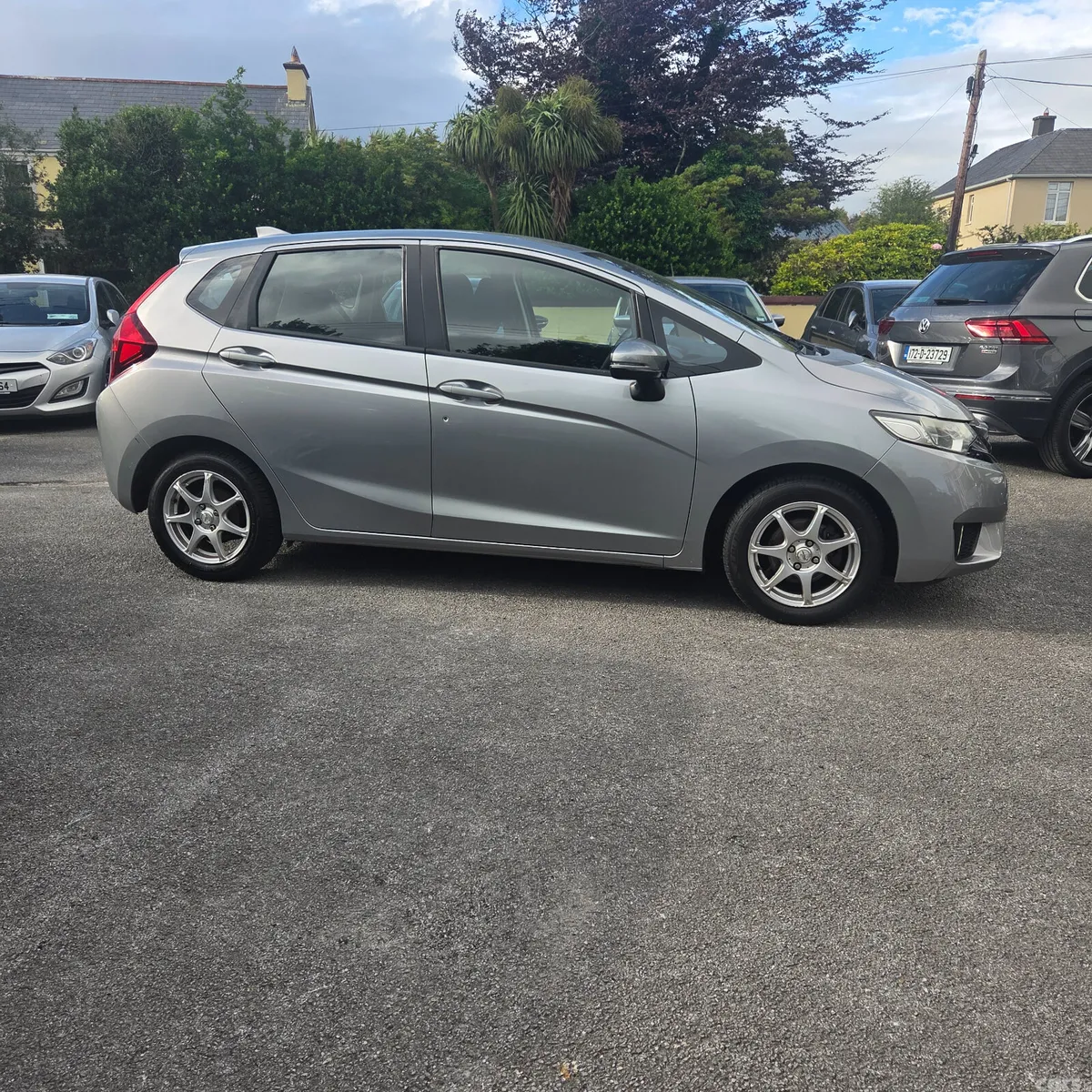 Honda Jazz Hatchback, Petrol, 2016, Silver