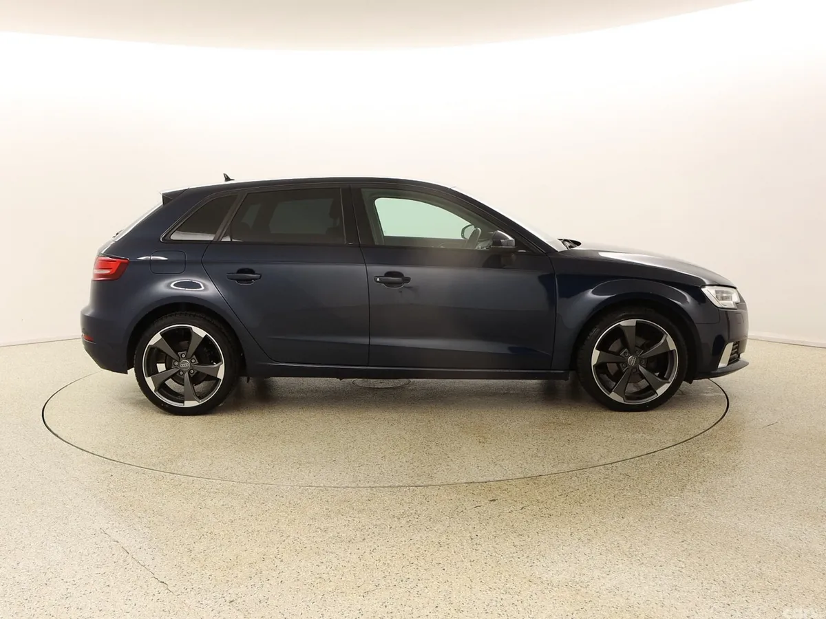 Audi A3 Hatchback, Diesel, 2017, Blue