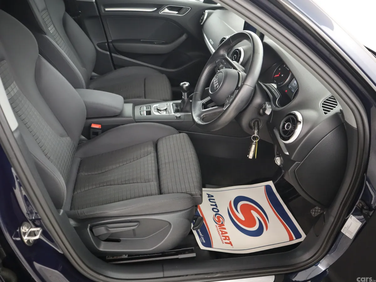 Audi A3 Hatchback, Diesel, 2017, Blue