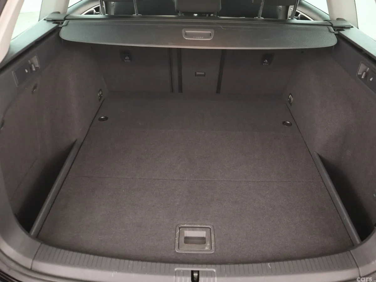 Volkswagen Golf Estate, Petrol, 2016, Black