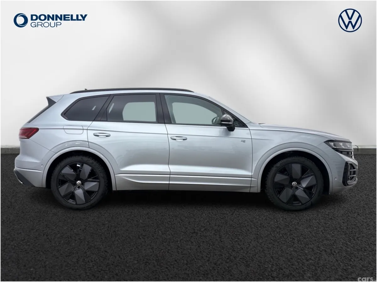 Volkswagen Touareg Estate, Diesel, 2026, Silver