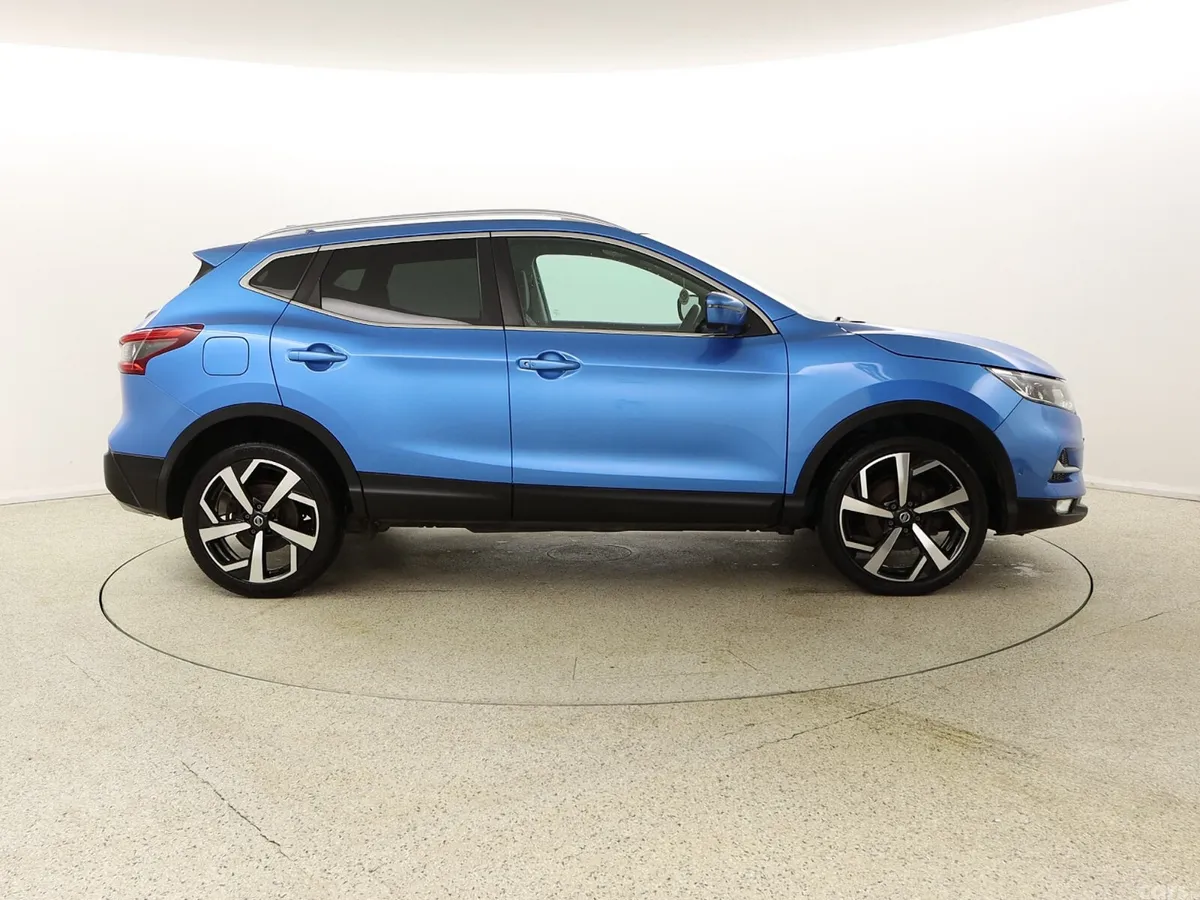 Nissan Qashqai SUV, Diesel, 2017, Blue